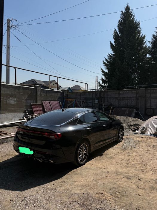 Автомобиль киа к5