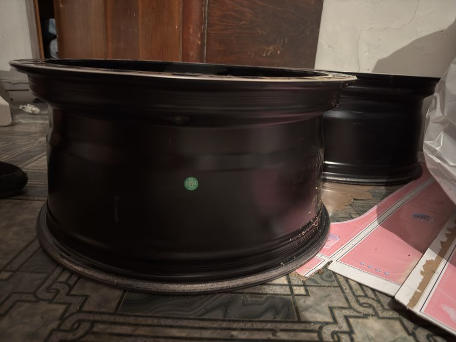 Продам диски 4 шт 5х114.3