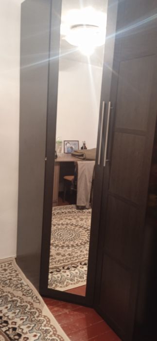 Шкаф угловой в хорошем состоянии