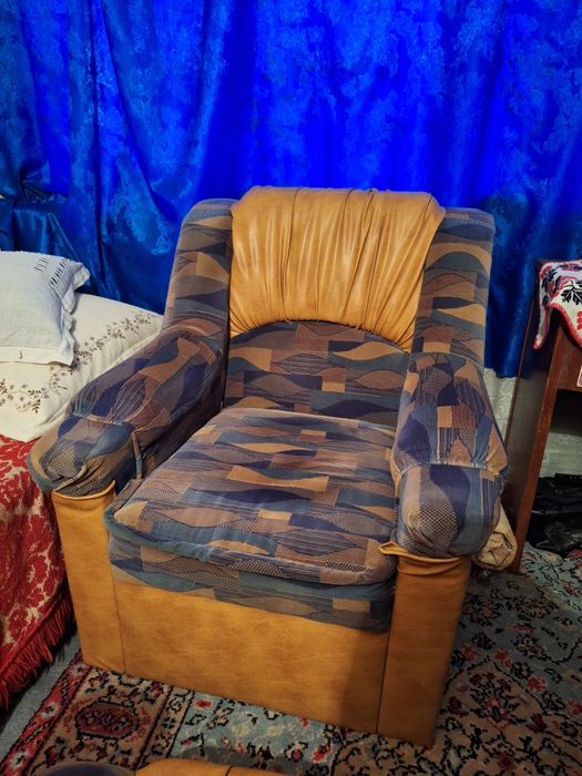 Set 2 fotolii tapițate (textil + imitație piele)