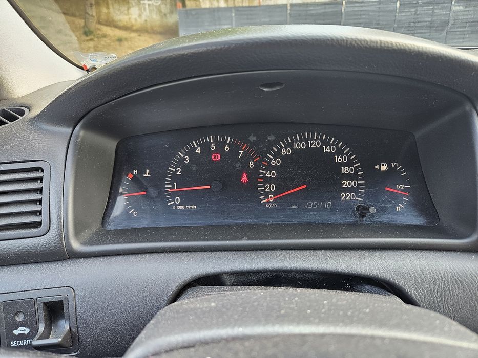 Toyota corolla  1.4 benzina