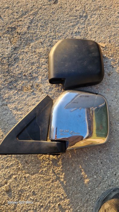 Продам левое зеркало Паджеро 2