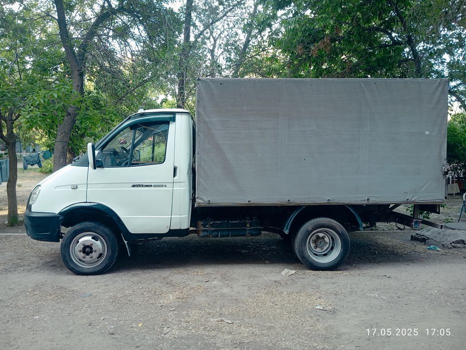 Продам бортовую Газель