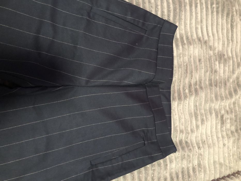 Pantanoni dama Motivi