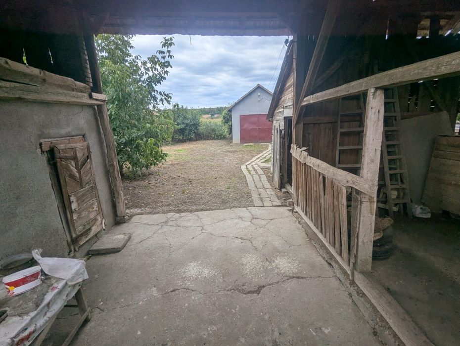 Casa de vânzare Ogra, Mureș - 4 camere, anexe, 23.5 ari teren