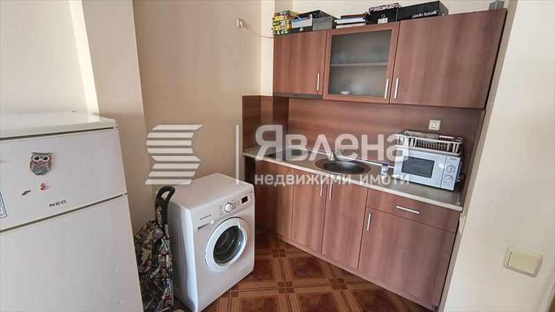 Продава се Двустаен апартамент в к.к. Слънчев бряг - 63 кв.м за 1000 €/кв.м - Снимка #2