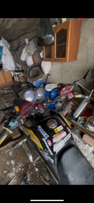 Продается мотоцикл 200 кубоввой