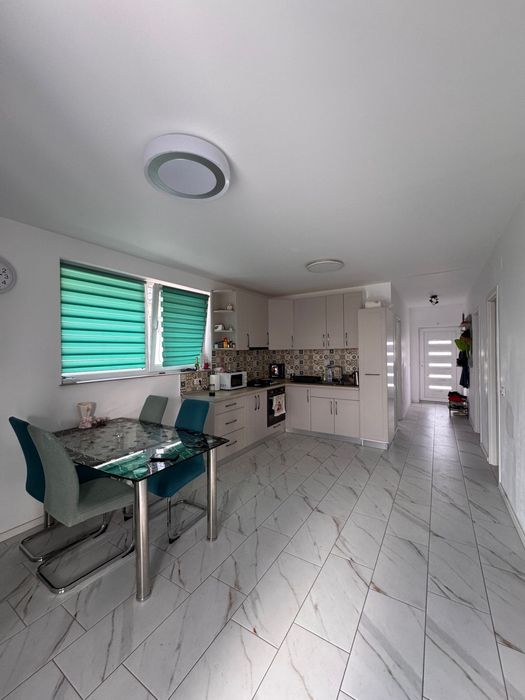 Dau in chirie casa