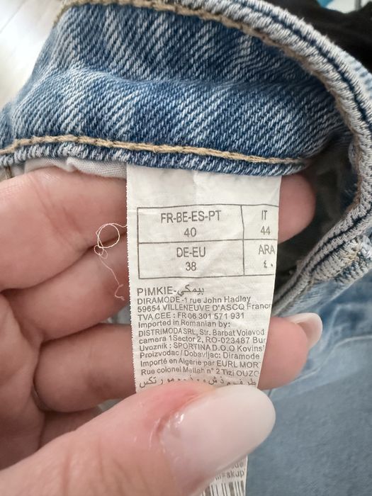 Pantaloni scurti Pimikie cu dantela