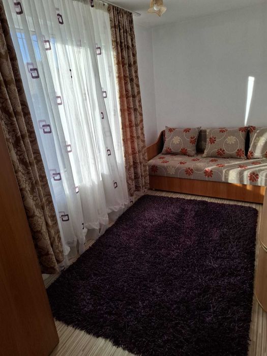Închiriere apartament la casa in Sânnicoară