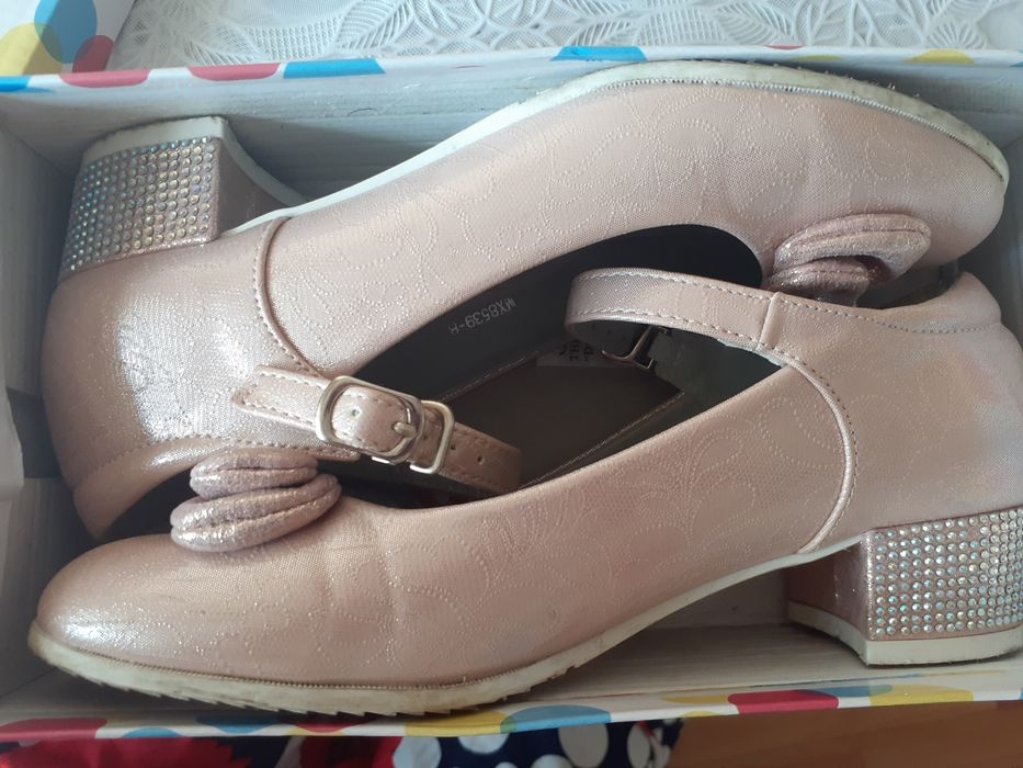 Обувь для девочек