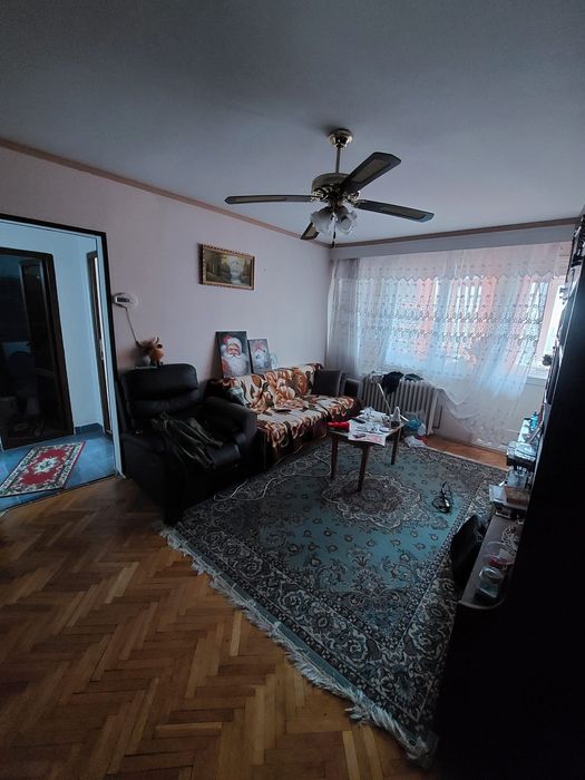 Apartament 2 camere Piata Nicolina