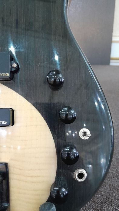 Продаю Fodera Yin Yang 5