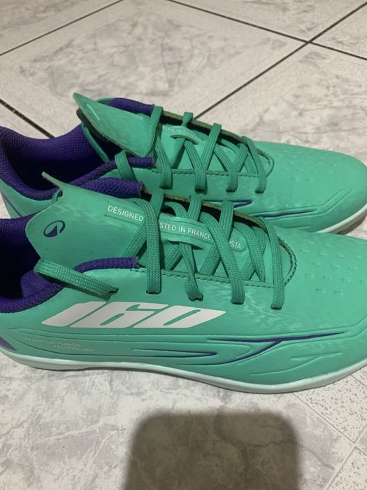 Adidasi kipsta fotbal pentru baieti marime 35