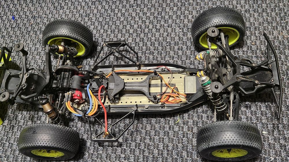 Automodele xray  associated schumacher serpent