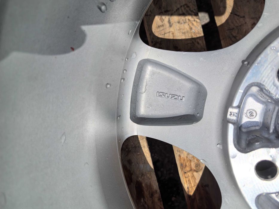 17 цола 6 х 139,7 мм Исузу - ОРИГИНАЛ /Тойота / Грейт Уол и други