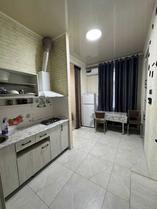 Двух-этажный "DOM", 44.44, 2-ком с ремонтом срочная цена !!