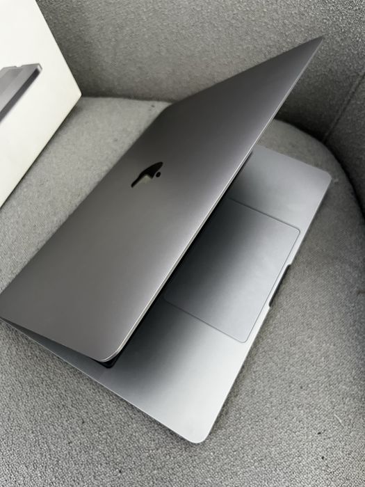 MacBook pro 16/512 GB