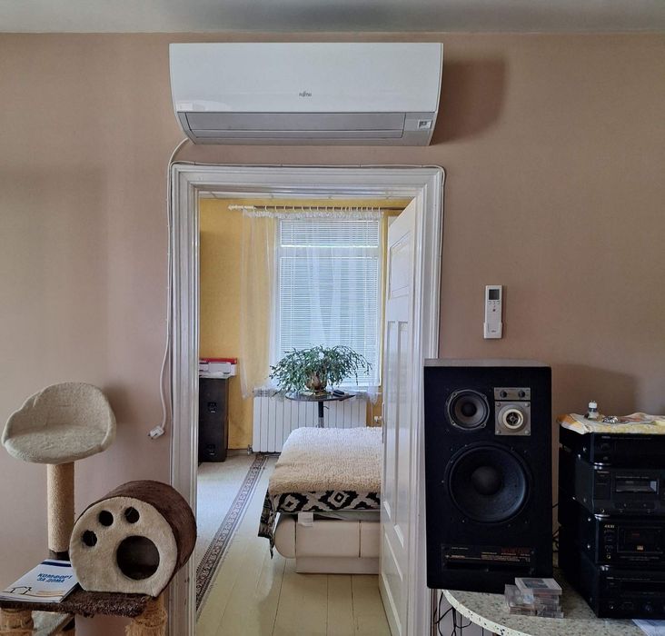 Продавам къща в град Нови Пазар