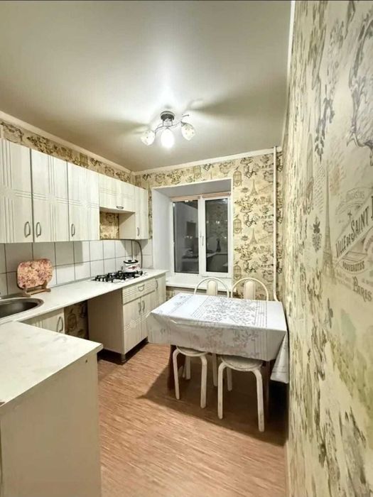 Продается 1 ком квартира район Школьник