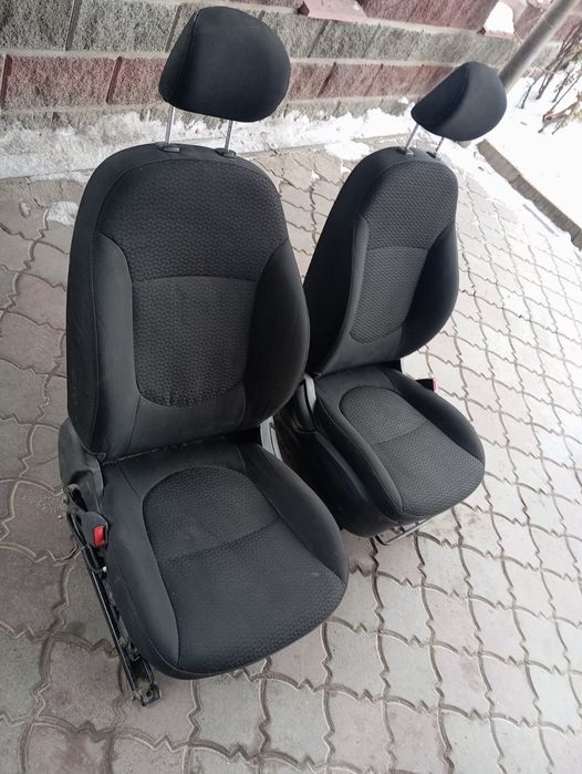 Продам сидегие на ниву