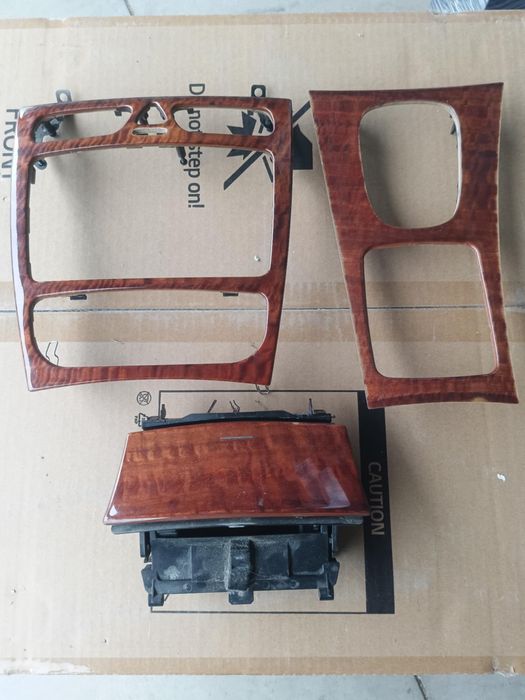 Детайли за Mercedes Benz w203 преди фейс