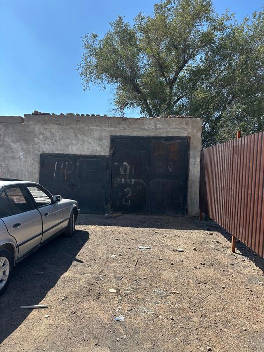 Продам Гараж под две машины.