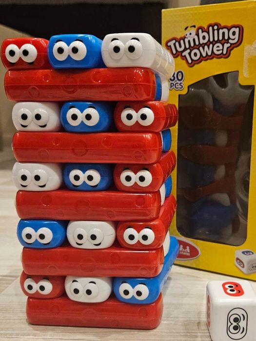 Tumbling tower кубчета jenga, занимателна игра