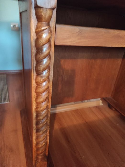 Стилово масивно бюро -писалище-тип Буров