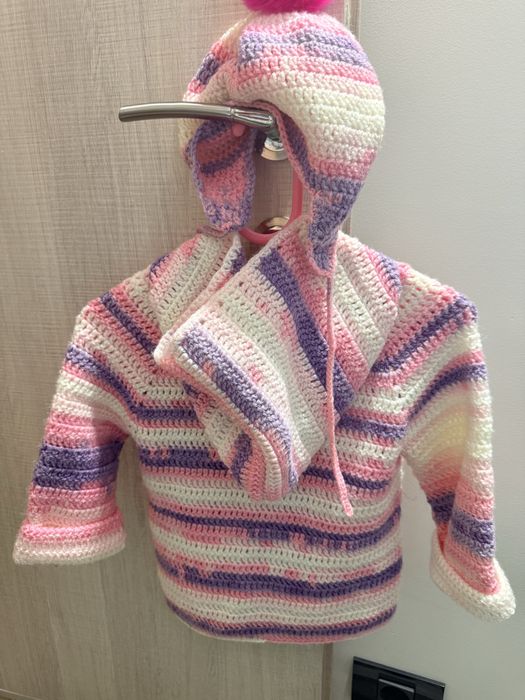 Vand set impletit manual pentru fetite 1 -1,5 ani , pret 30 lei