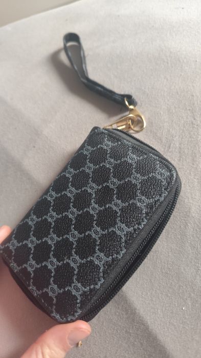 Подаряват се нещата от снимките