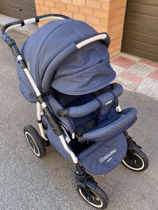 Детская коляска очень хорошего качества