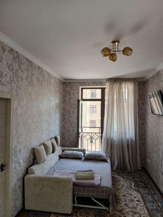 Квартира по суточно Мирабадский район оринтир гредевич ж.к