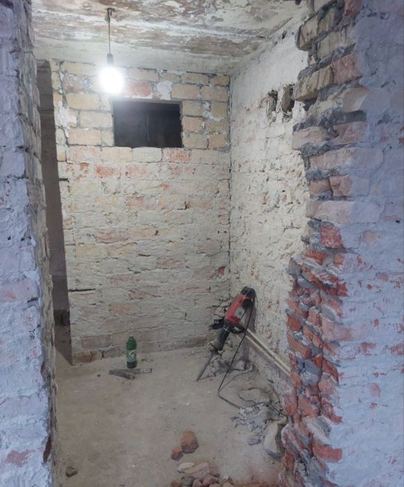 Демонтаж квартир Uy buzib tozalab musorlarini olib chiqib ketamiz