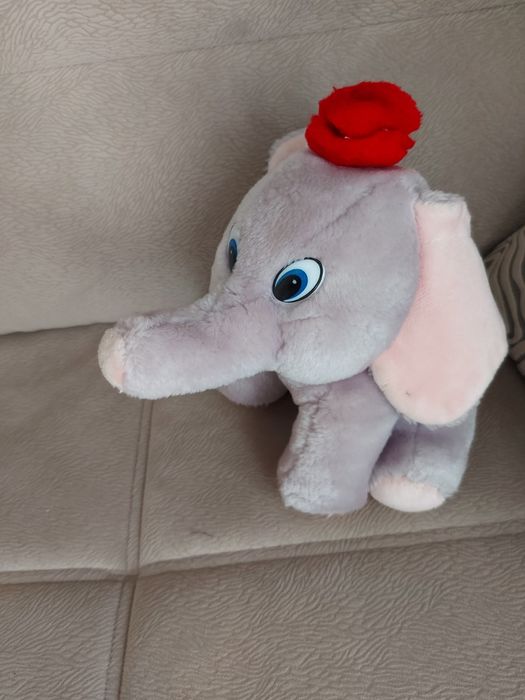 Плюшени играчки среден размер