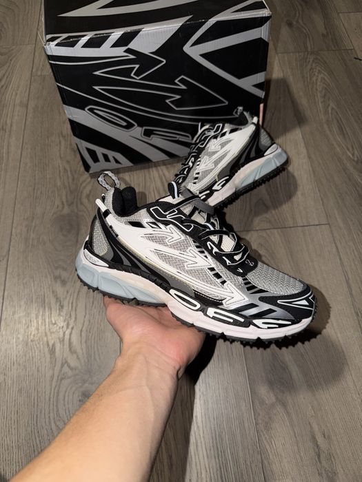 Off White Be Right Back