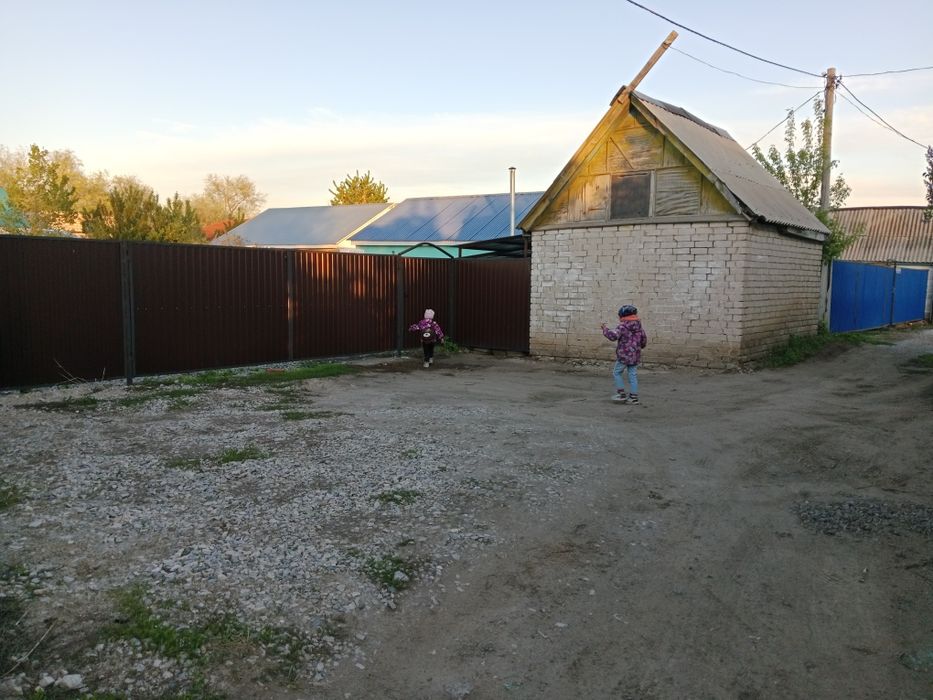 Продам дом с двумя участками