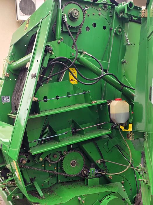 Пресс подборщик JOHN DEERE 582