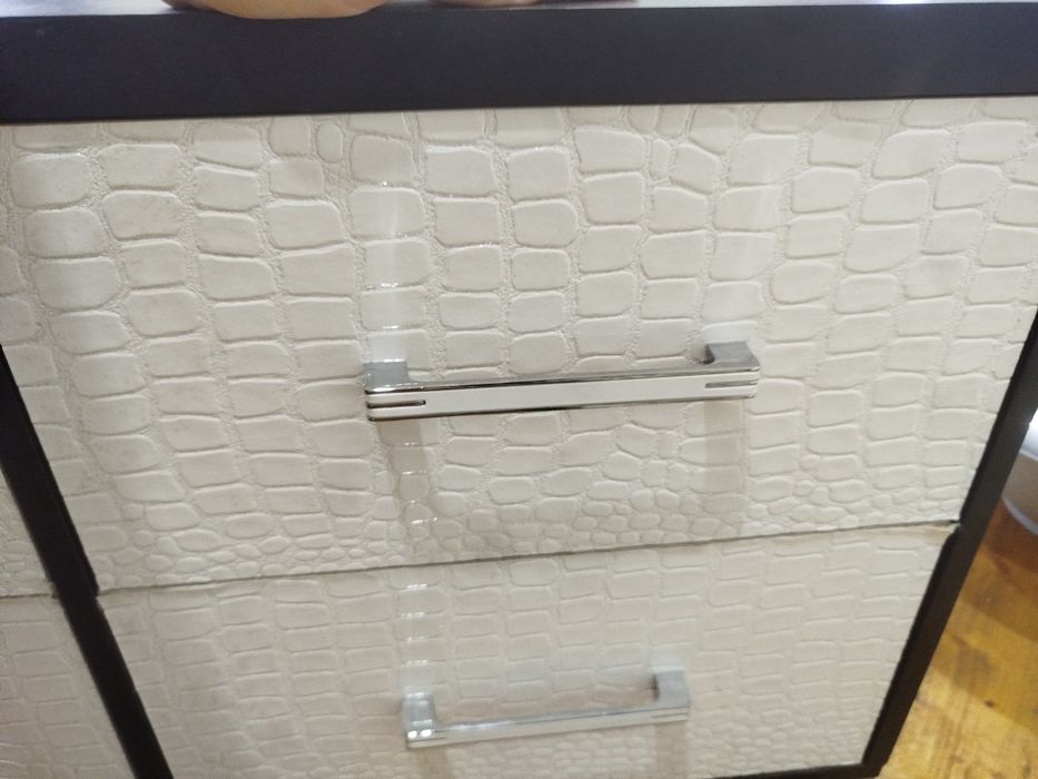 Продам тумба  под ТВ