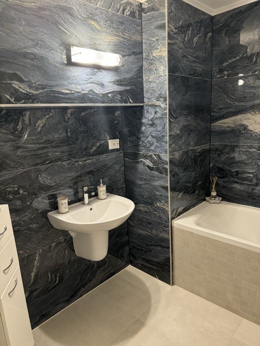 Apartament cu 3 camere