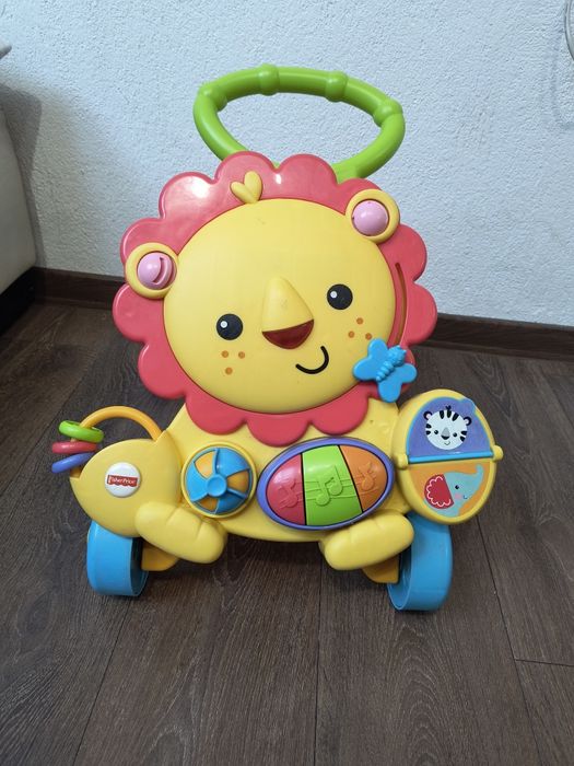 Проходилката Fisher-Price Musical Lion Walker