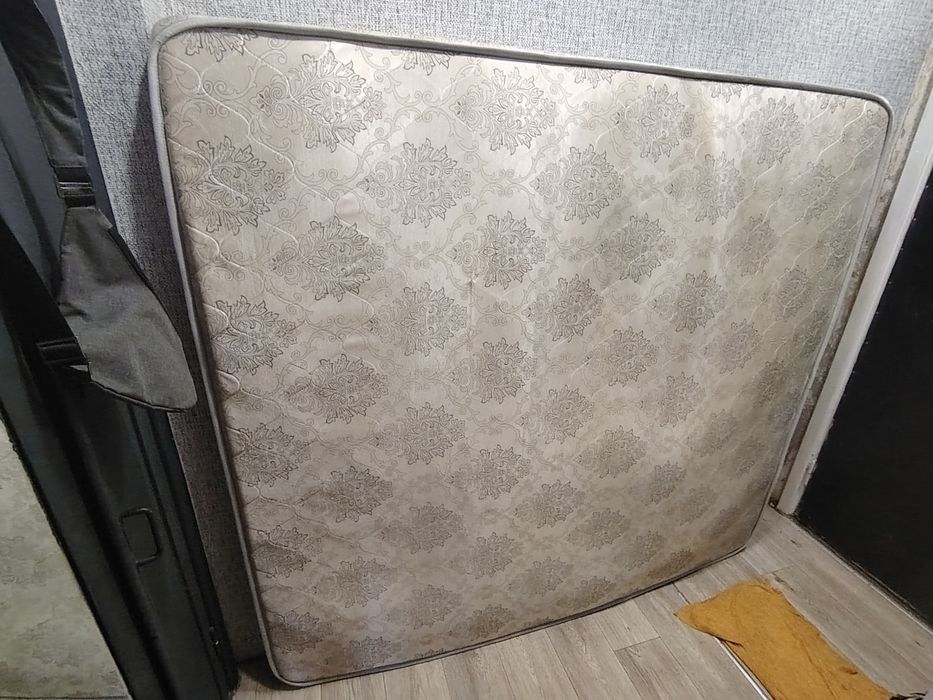 Отдам матрас бесплатно