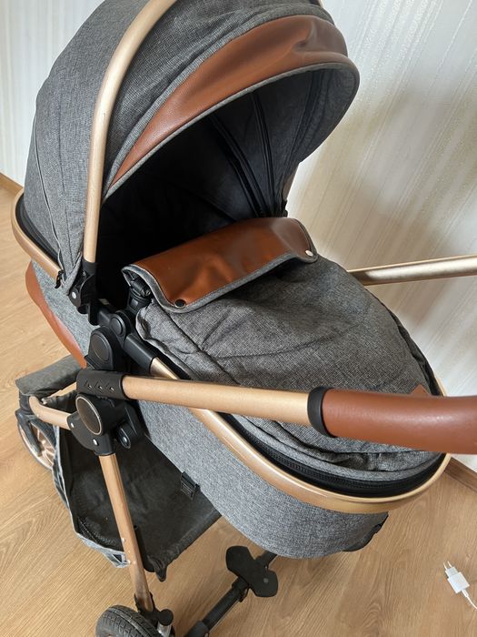 Продаётся  детская коляска