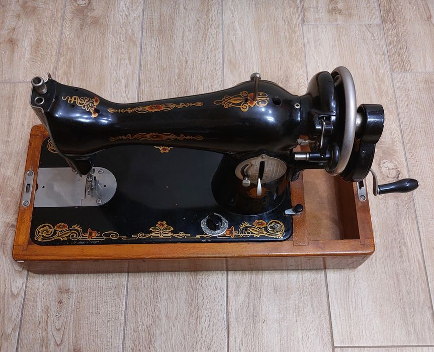 Ръчна шевна машина "Калинина"