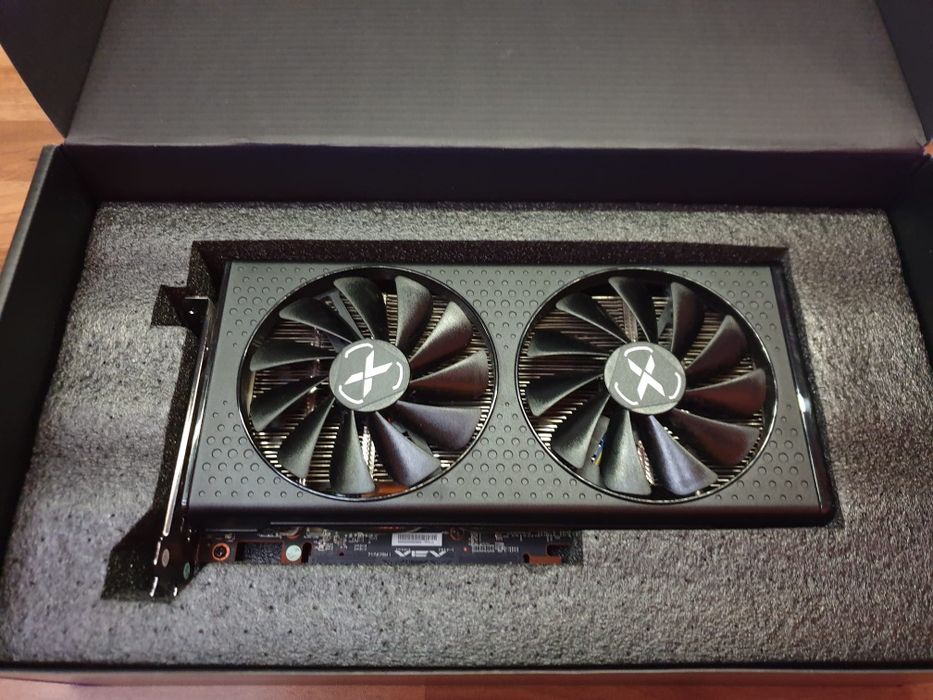 Placa video gaming AMD Radeon RX 6600