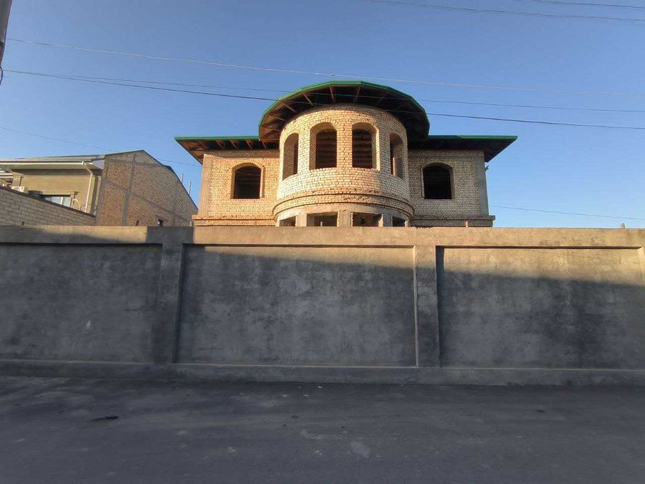 Продается 2х этаж. дом на участке в 22,5 соток Амир Темур, Мевазор МСГ