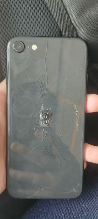 Продам iphone se 2020 64 gb СРОЧНО ПРОДАМ