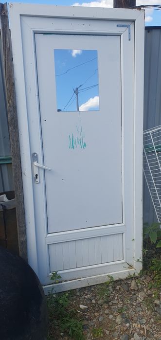 Дверь пластикалық