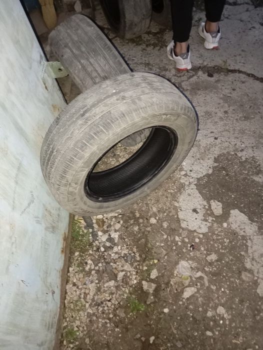 Продам резину 195/65/15 KAPSEN