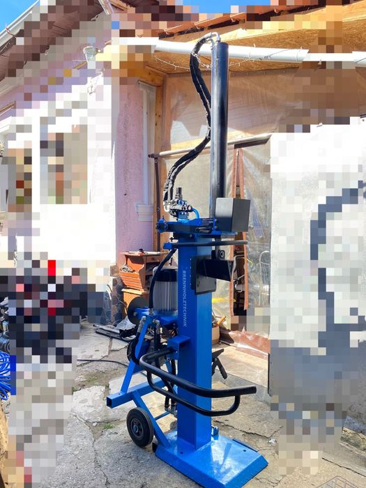 Despicator lemne  trifazic 15T vertical